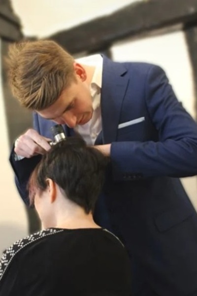 hair loss consultation at Stephen James Trichology, Banbury, Birmingham, Oxford